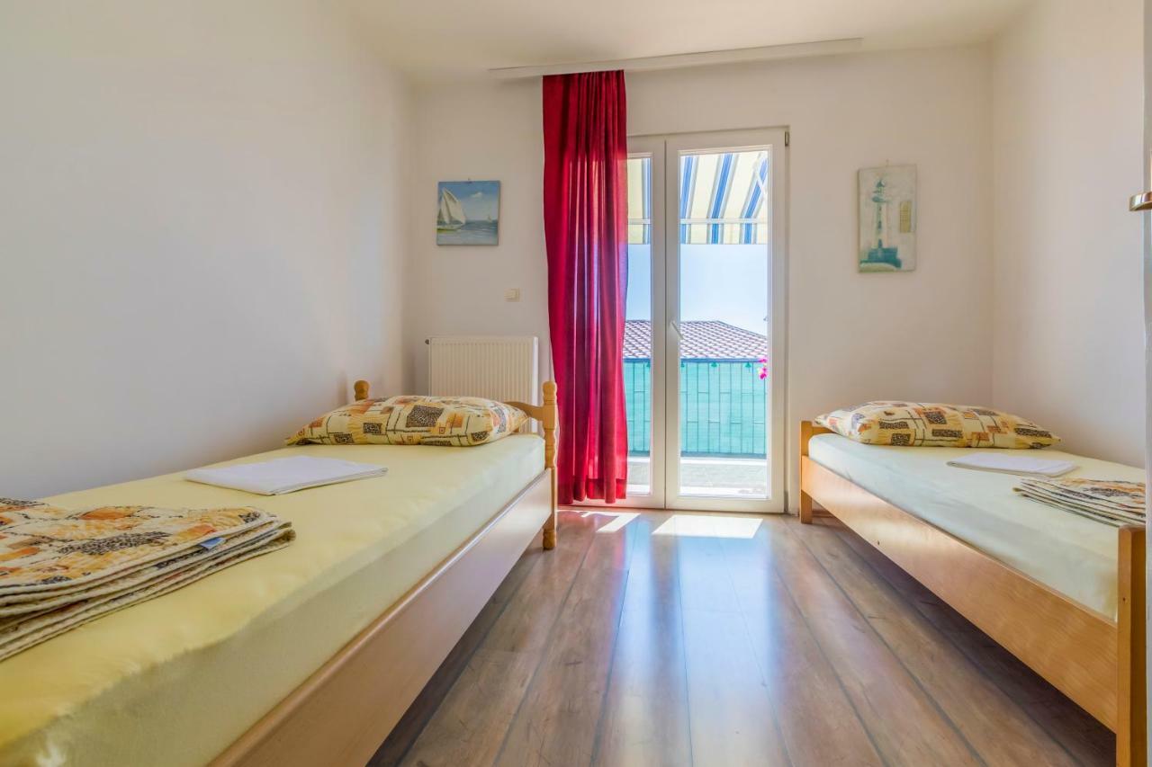 Apartamento Klement Crikvenica Exterior foto